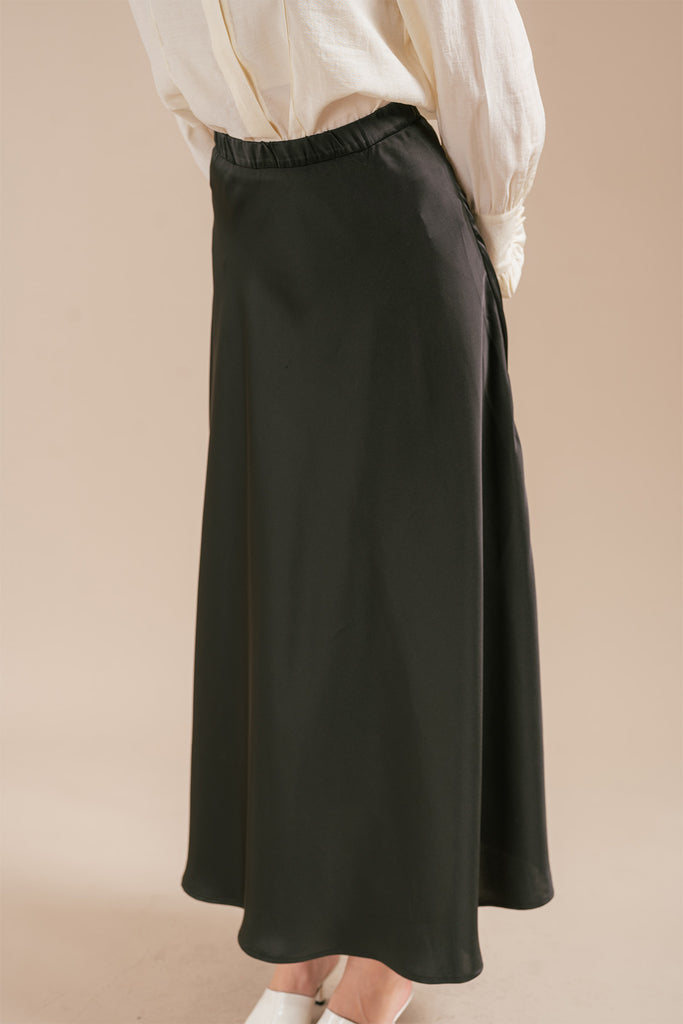 Janorra Satin Maxi Skirt